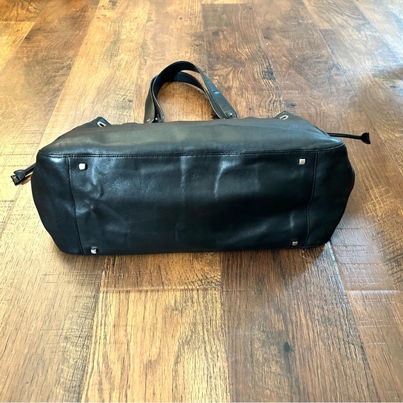 SALVATORE FERRAGAMO black leather tote, made in Italy - Picture 6 of 15